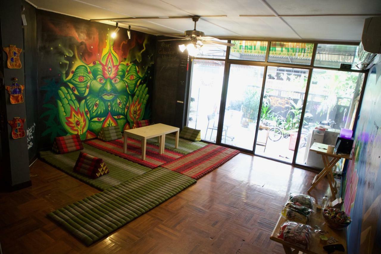 Ideer Hostel Bangkok Exterior photo